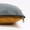 Liberta - Maison SENS Diakosmitiko Maxilari ufasmatino/Polyester Moustardi/Ggri 45x45cm 018875